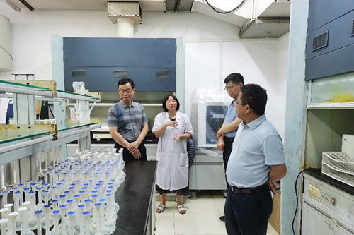 農(nóng)業(yè)農(nóng)村部耕地質(zhì)量監(jiān)測(cè)保護(hù)中心主任謝建華一行調(diào)研指導(dǎo)成都山地所土壤普查工作